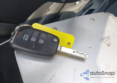 2020 Kia Optima Lx z USA, uszkodzony, nr VIN 5XXGT4L37LG416536